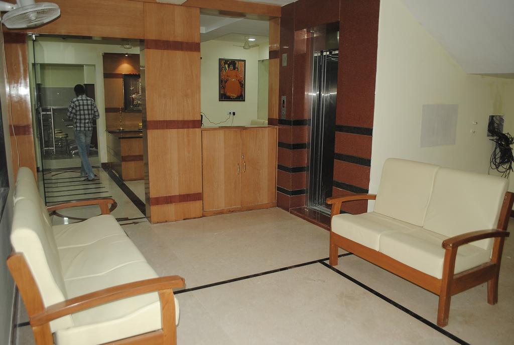 Ssr Hotel Srikalahasti Zewnętrze zdjęcie