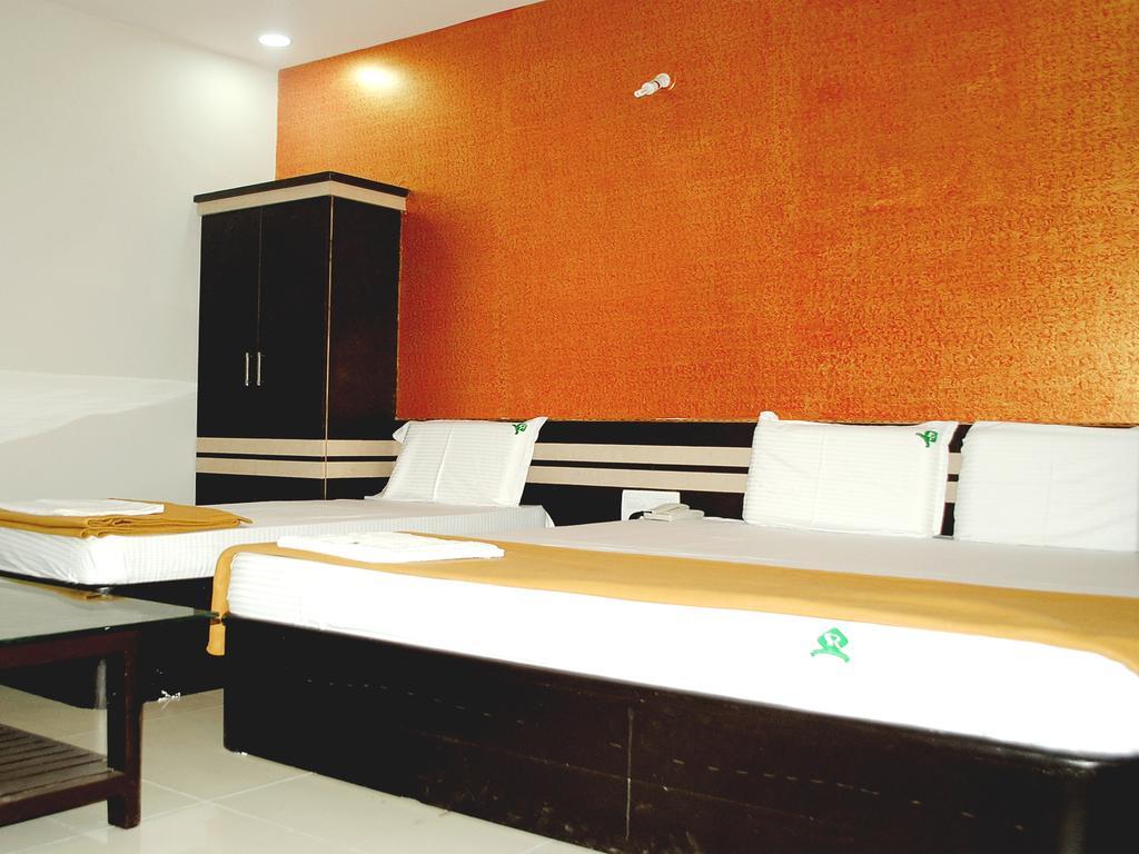 Ssr Hotel Srikalahasti Zewnętrze zdjęcie
