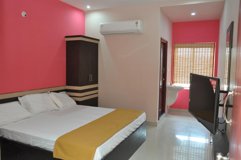Ssr Hotel Srikalahasti Zewnętrze zdjęcie